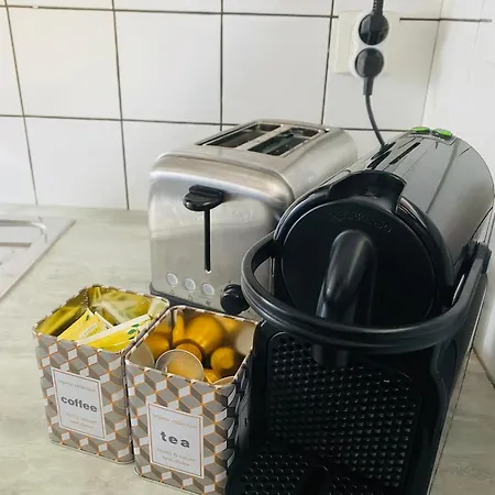 L'eldorado Ruthenois - Garage & Terrasse