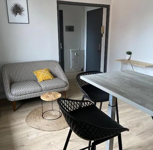 L'eldorado Ruthenois - Garage & Terrasse 로데즈