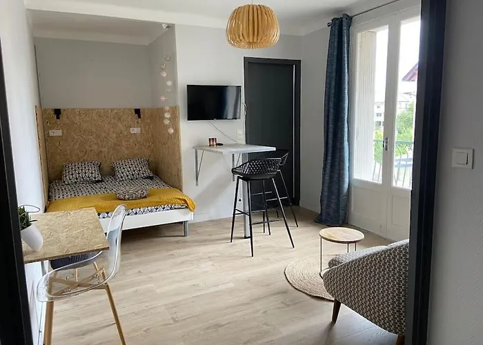 L'eldorado Ruthenois - Garage & Terrasse 로데즈