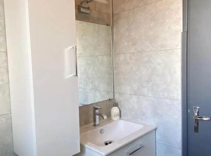 L'eldorado Ruthenois - Garage & Terrasse *