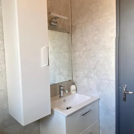 L'eldorado Ruthenois - Garage & Terrasse *